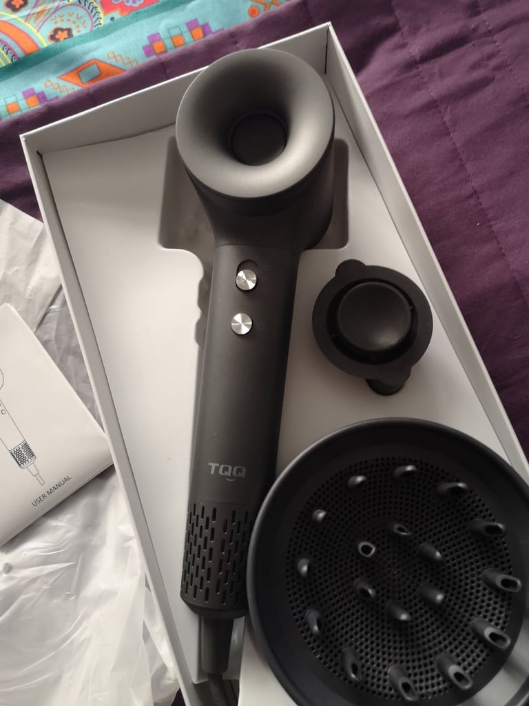 TQQ HAIRDRYER WITH DIFFUSER 