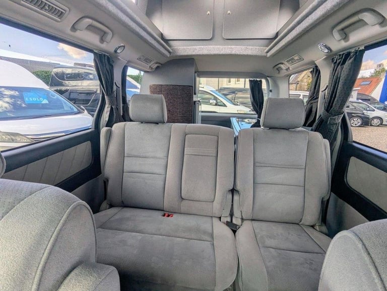 2004 TOYOTA ALPHARD CAMPERVAN