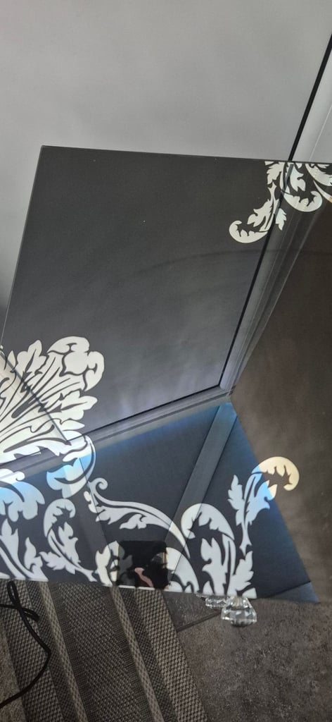 lawrence lleweyln bowen 3 drawers 