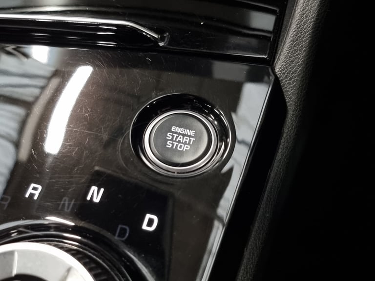 2022 Kia Sportage 1.6 T-GDi 13.8kWh GT-Line SUV 5dr Petrol Plug-in Hybrid Auto AWD Euro 6 (s/ Suv...