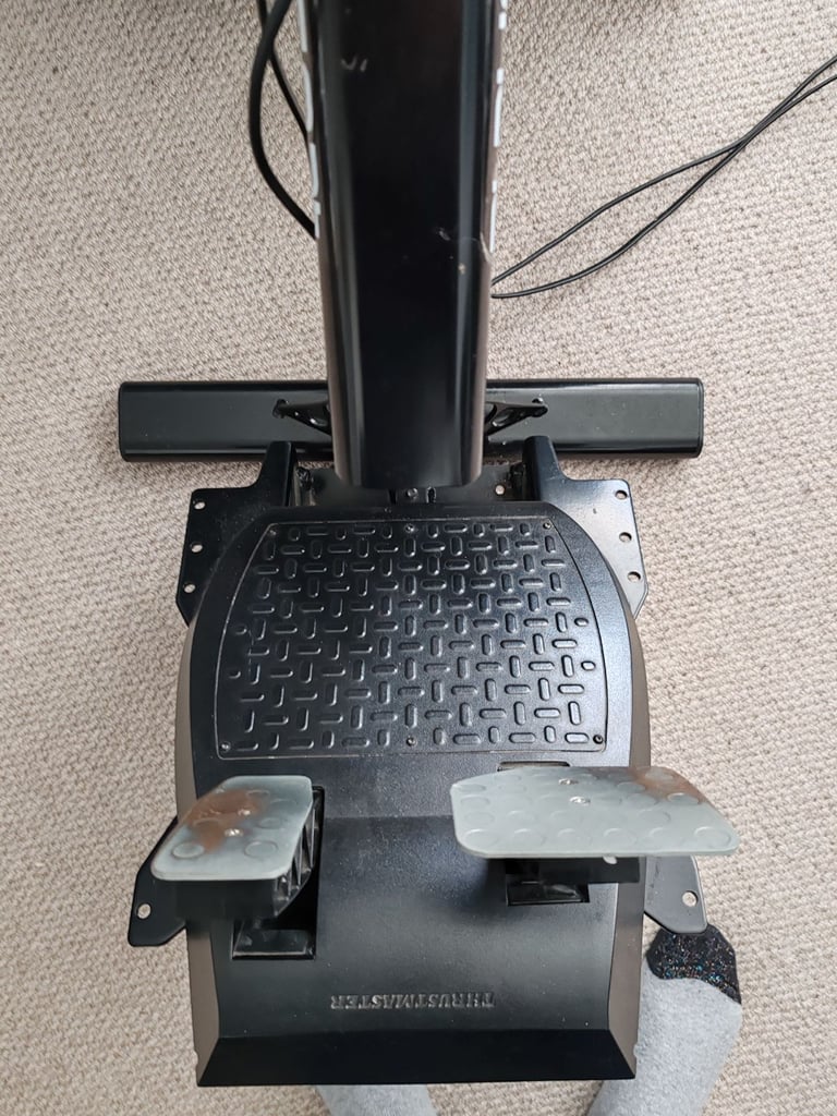 Thrustmaster TX Racing Wheel/Pedals set with PlaySeat gaming chair