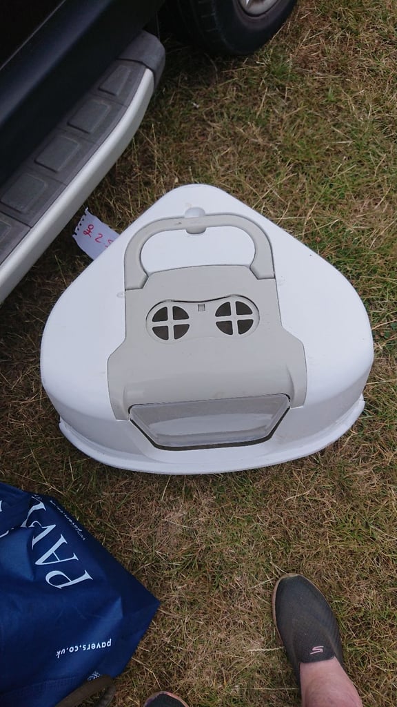 Corner cat litter toilet with hood 