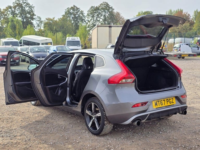 2017 Volvo V40 1.5 T3 R-Design Nav Plus Hatchback 5dr Petrol Auto Euro 6 (s/s) (152 ps) Hatchback...