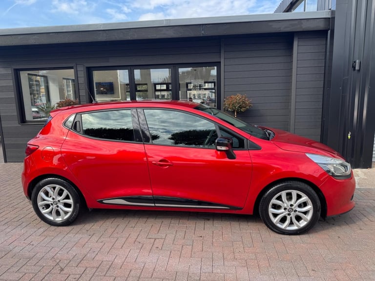 2016 Renault Clio 0.9 TCe Dynamique Nav Euro 6 (s/s) 5dr HATCHBACK Petrol Manual