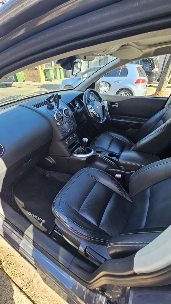 Nissan Qashqai +2 10