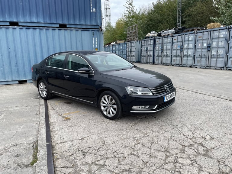 image for 2013 Volkswagen Passat 2.0 TDI Bluemotion Tech Highline 4dr SALOON Diesel Manual