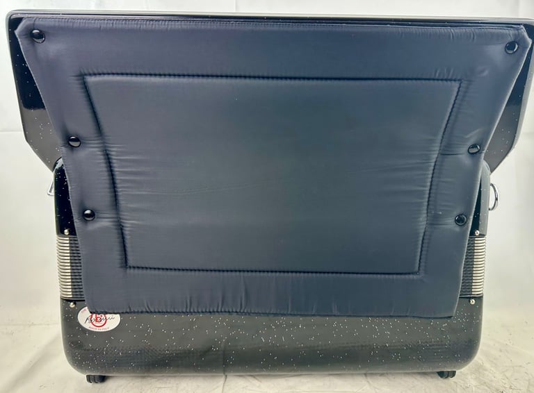 Borsini Vienna 414 Musette - 4 Voice Top Quality Italian Piano Accordion