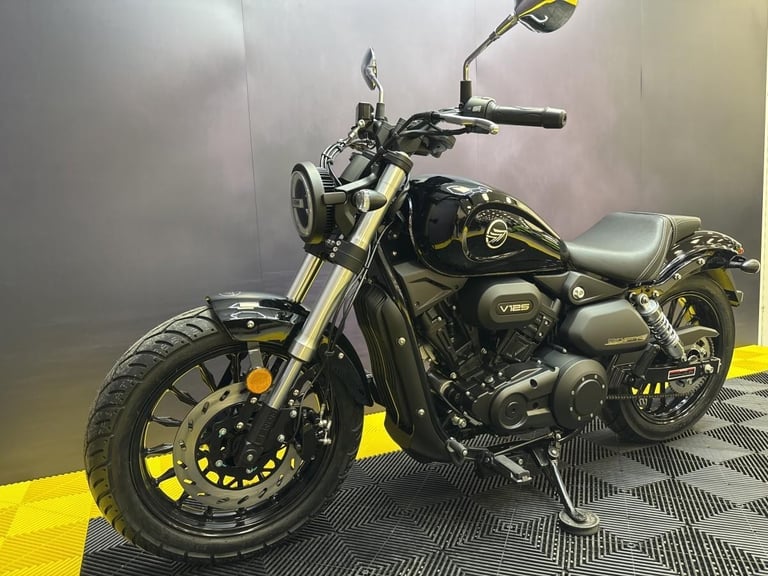 Keeway RK V125C 125cc V-Twin Learner Legal Custom Cruiser
