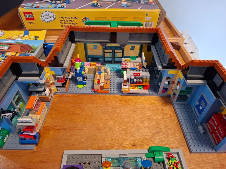 Lego Simpsons Kwik-E-Mart