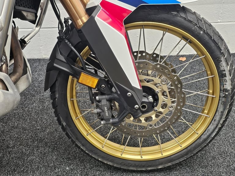 Honda CRF1100 Africa Twin ** 1 Owner - Full Luggage - Warranty **