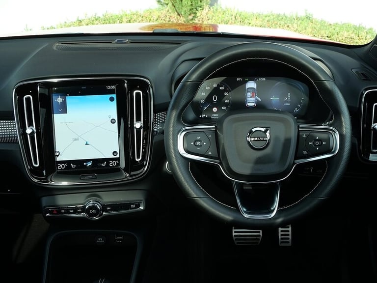 2020 Volvo XC40 1.5h T5 Twin Engine Recharge 10.7kWh R-Design Pro SUV 5dr Petrol Plug-in Hy SUV H...