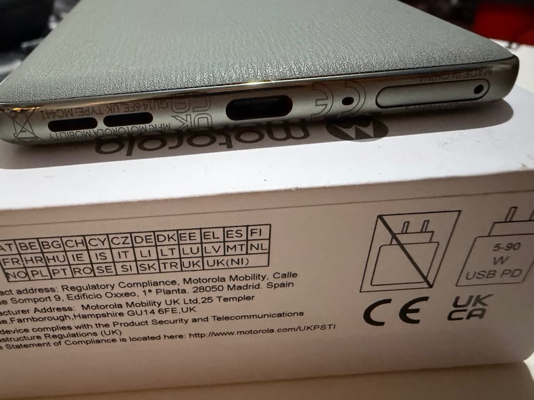 Motorola edge 60 pro 12gb ram 512gb storage smartphone 