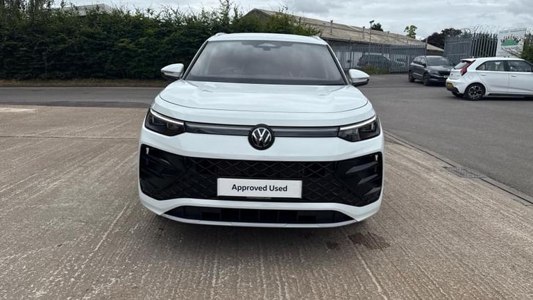 2025 Volkswagen Touran 1.5 eTSI (150ps) R-Line DSG Automatic Estate Hybrid Automatic