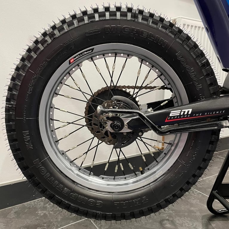 2025 EM EPURE FACTOR-E 1.8kWh **EXCELLENT CONDITION** USED TRIALS BIKE