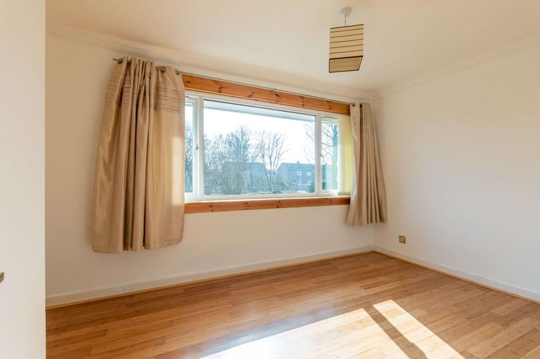 Remarkable, 4/5 bedroom, detached bungalow, near Roslin – available soon