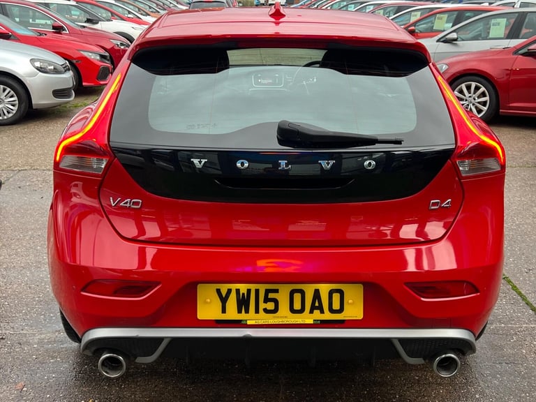 2015 Volvo V40 2.0 D4 R-Design Nav Hatchback 5dr Diesel Manual Euro 6 (s/s) (190 ps) HATCHBACK Di...