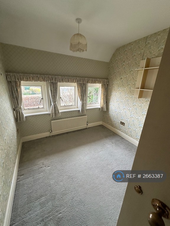 4 bedroom house in Bowhill, Kettering, NN16 (4 bed) (#2663387)