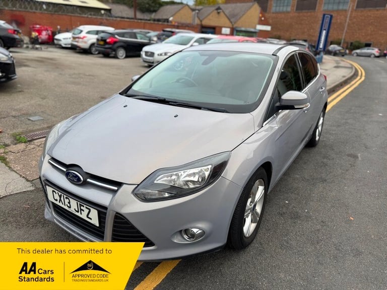 Ford Focus 1.6 Zetec Powershift Euro 5 5dr
