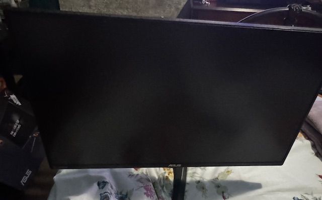 GAMING PC FOR SALE UNIT AND MONITOR