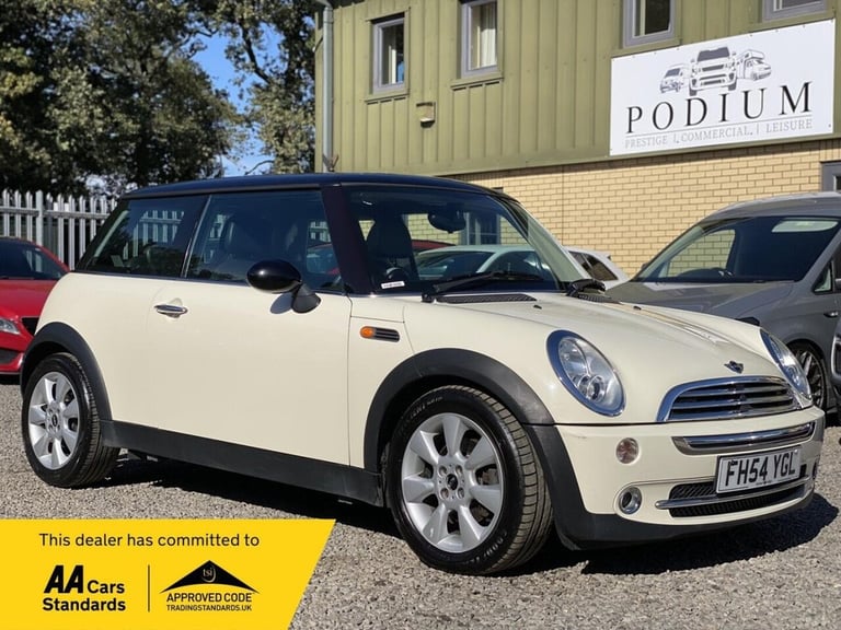 2005 MINI Hatch 1.6 Cooper Hatchback 3dr Petrol Manual Euro 4 (116 bhp) Hatchback Petrol Manual