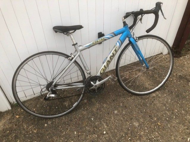 Giant OCR Compact Road. 27 Gears.