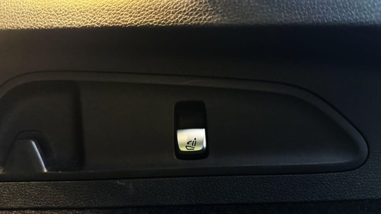 2021 Mercedes-Benz GLC 2.0 GLC300de 13.5kWh AMG Line (Premium) Coupe G-Tronic+ 4MATIC Euro 6 (s/s...