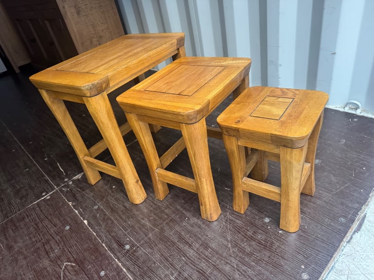 solid oak nest of tables 50 x 35 cm and 51 high
