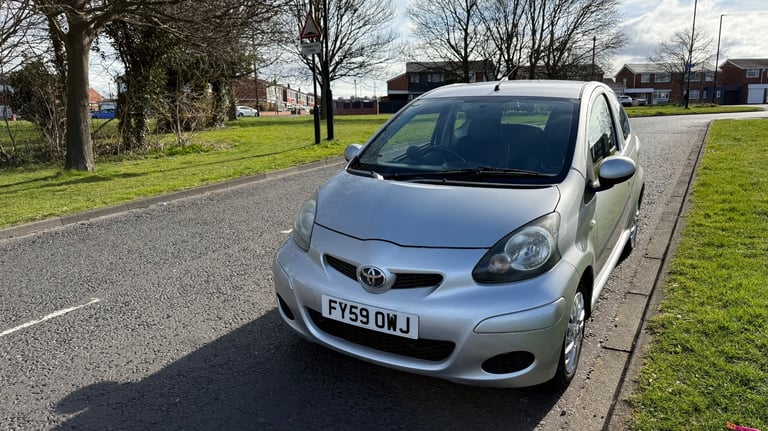 Toyota, AYGO, Hatchback, 2009, Manual, 998 (cc), 3 doors