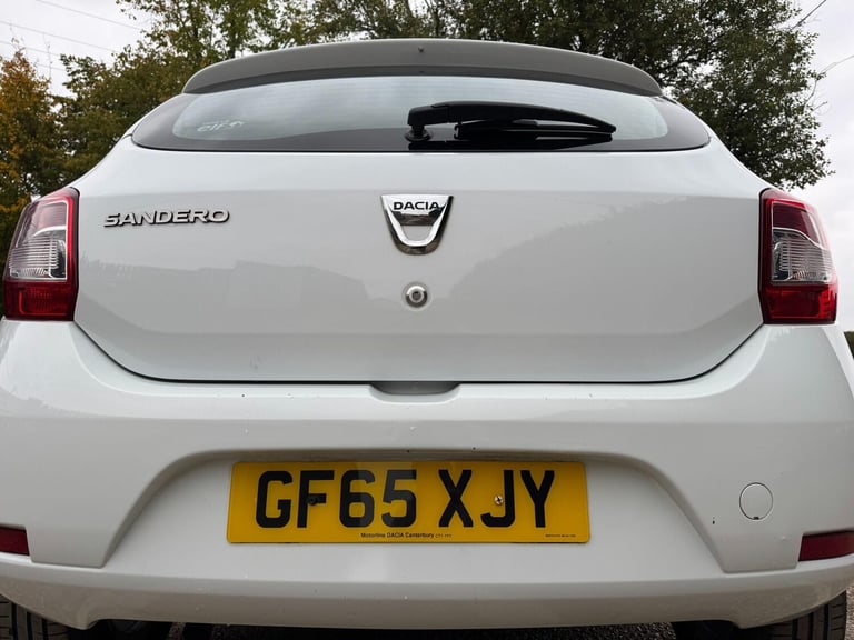 2015 Dacia Sandero 1.5 Dci Laureate Hatchback HATCHBACK Diesel Manual