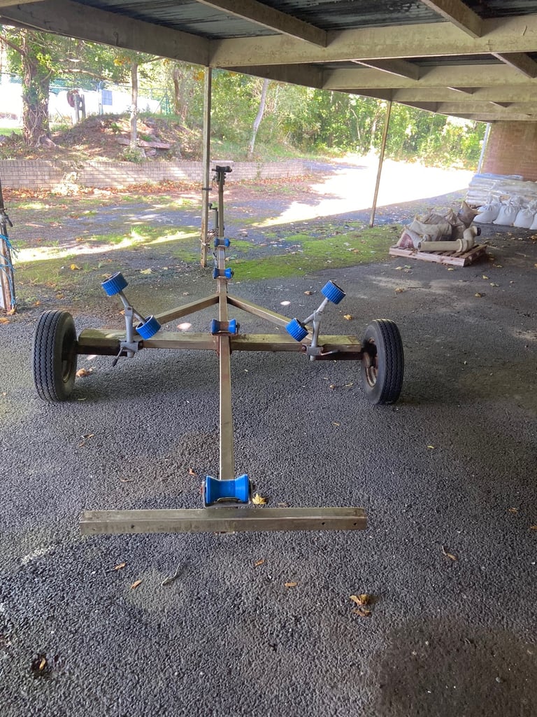 Boat trailer 