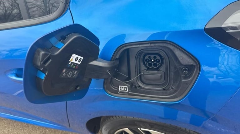 2024 Peugeot 208 50kWh E-Style Hatchback 5dr Electric Auto (7.4kW Charger) (136 ps) Hatchback Ele...