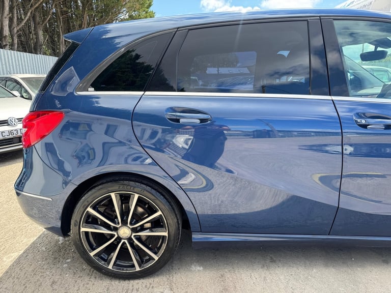 2025 Mercedes-Benz AROCS 1.6 B 180 Blue Efficiency MPV PETROL Automatic