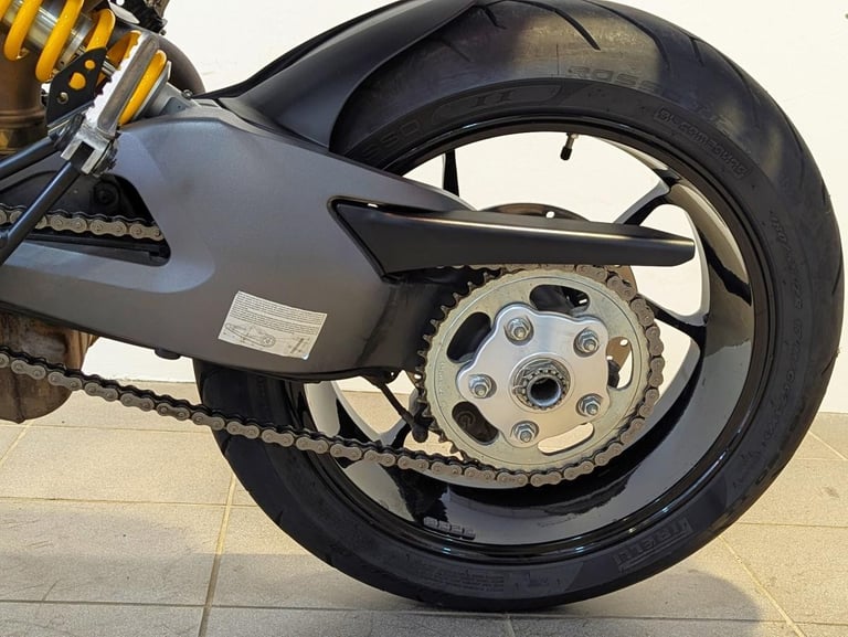 DUCATI HYPERMOTARD 950 2021 - 1 OWNER - FSH - OIL AND RAD GUARD - GENUINE BIKE