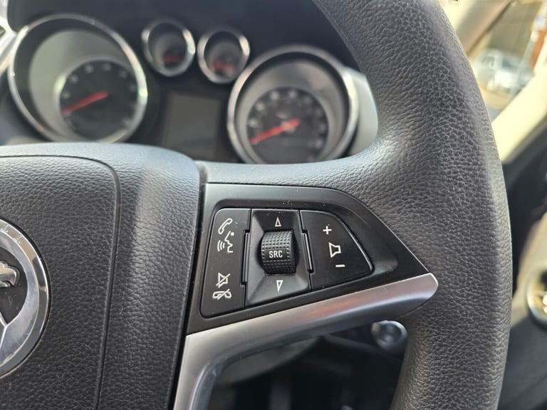 2016 Vauxhall Zafira 1.4i Turbo Exclusiv Auto Euro 6 5dr MPV Petrol Automatic