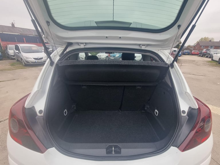 2015 Vauxhall Corsa 1.4 16V SRi Euro 5 3dr HATCHBACK Petrol Manual