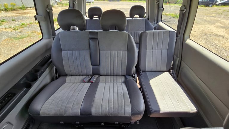 Fresh Import Mitsubishi Delica Spacegear Chamonix L400 3.0 Auto 8 Seater MPV 4X4
