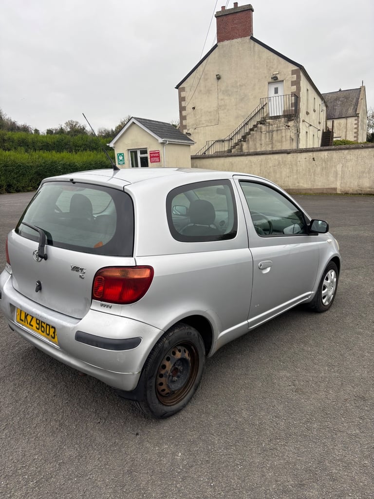 Toyota, YARIS, Hatchback, 2004, Manual, 1298 (cc), 3 doors