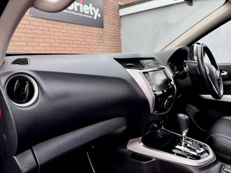 2020 Nissan Navara 2.3 dCi N-Guard Auto 4WD Euro 6 4dr PICK UP Diesel Automatic