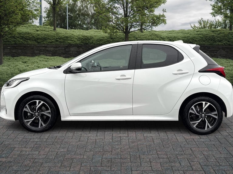2024 Toyota Yaris 1.5 Hybrid Design 5dr CVT Hatchback Hybrid Automatic