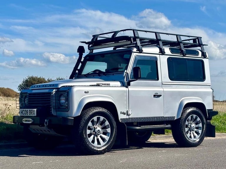 2025 Land Rover Defender 90 2.4 TDCi XS Station Wagon 4WD SWB Euro 4 3dr Diesel Manual