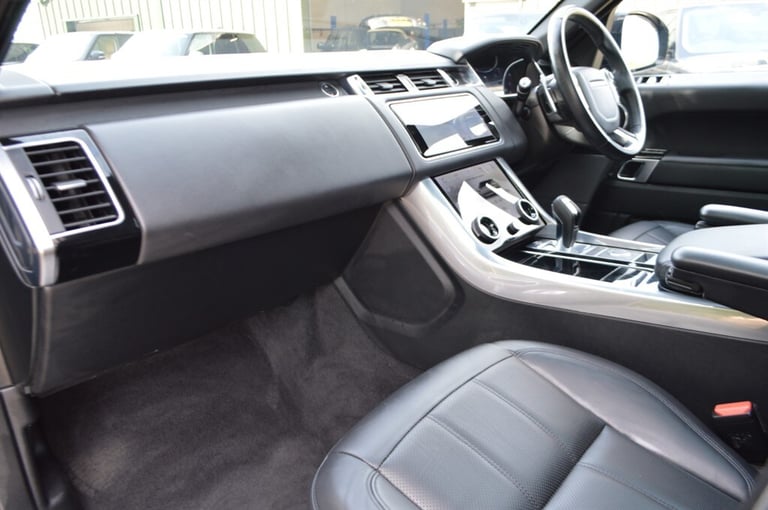 2022 Land Rover Range Rover Sport 3.0 D300 MHEV HSE Dynamic Black SUV 5dr Diesel Auto 4WD Euro 6 ...