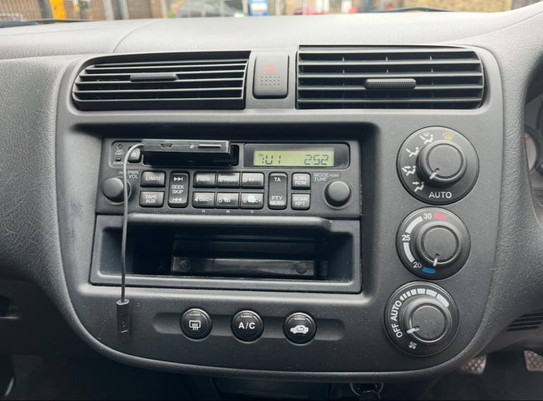 Honda, CIVIC, Coupe, 2003, Manual, 1668 (cc), 2 doors