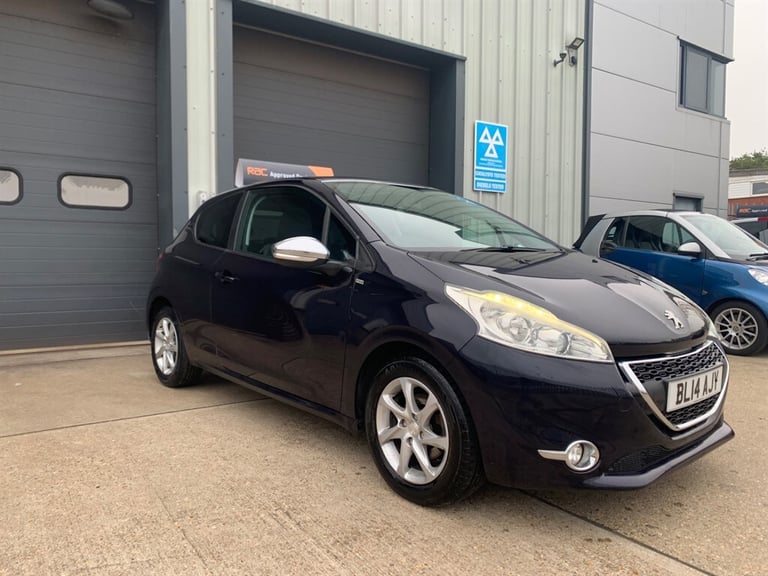 image for 2014 Peugeot 208 STYLE *** RAC APPROVED *** RAC WARRANTY *** Hatchback Petrol Manual