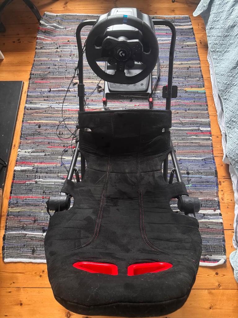 Logitech G923 Wheel + Racing Seat – London N15