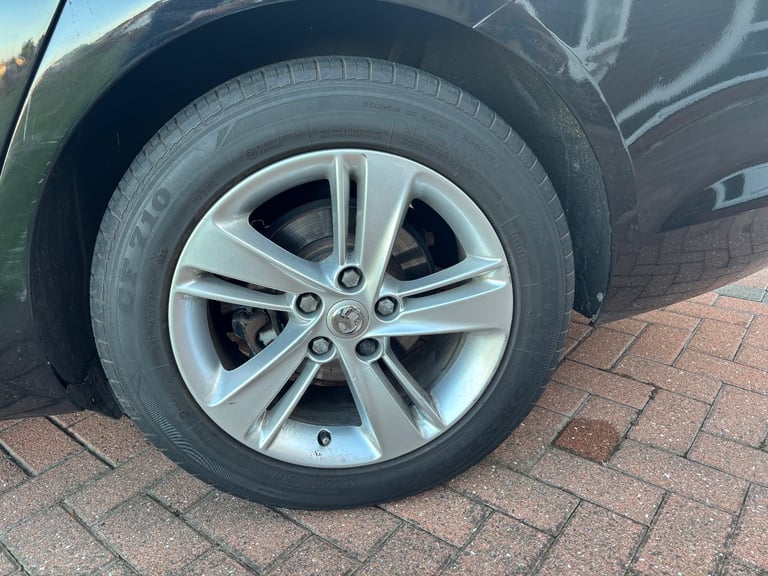 Vauxhall, INSIGNIA, Hatchback, 2018, Other, 1598 (cc), 5 doors