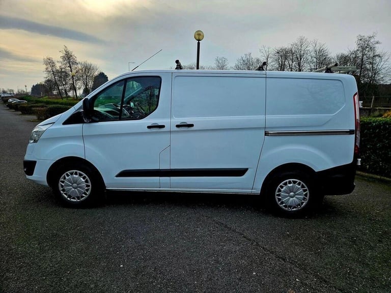 2015 Ford Transit Custom 2.2 TDCi 125ps Low Roof Trend Van PANEL VAN DIESEL Manual