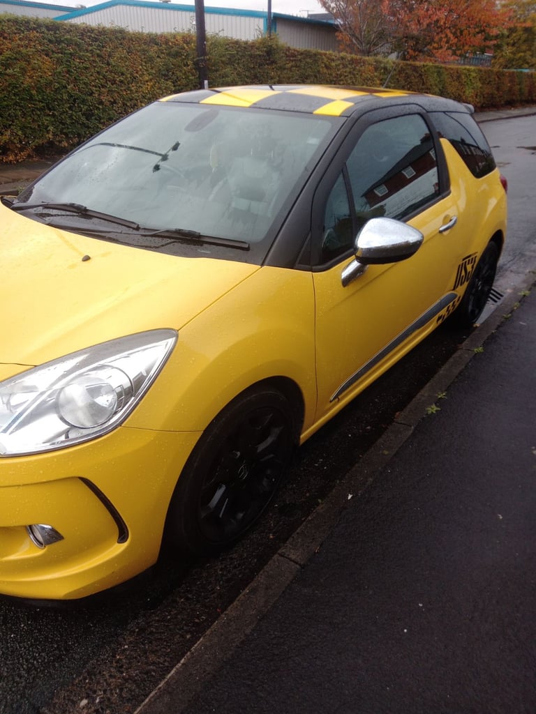 Citroen, DS3, Hatchback, 2013, Manual, 1560 (cc), 3 doors