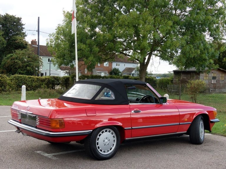 1988 Mercedes-Benz SL 3l 2d  AUTO  188 BHP Convertible Petrol Automatic