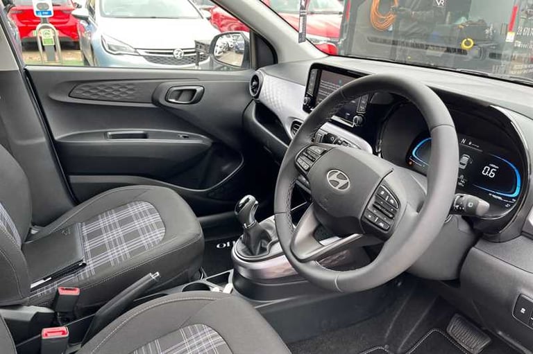 2025 Hyundai i10 1.2 Premium Hatchback 5dr Petrol Auto Euro 6 (s/s) (79 ps) Hatchback Petrol Auto...