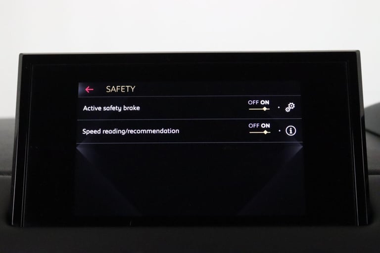 2022 DS Automobiles DS 3 Crossback 1.2 PureTech Bastille Crossback Euro 6 (s/s) 5dr HATCHBACK Pet...